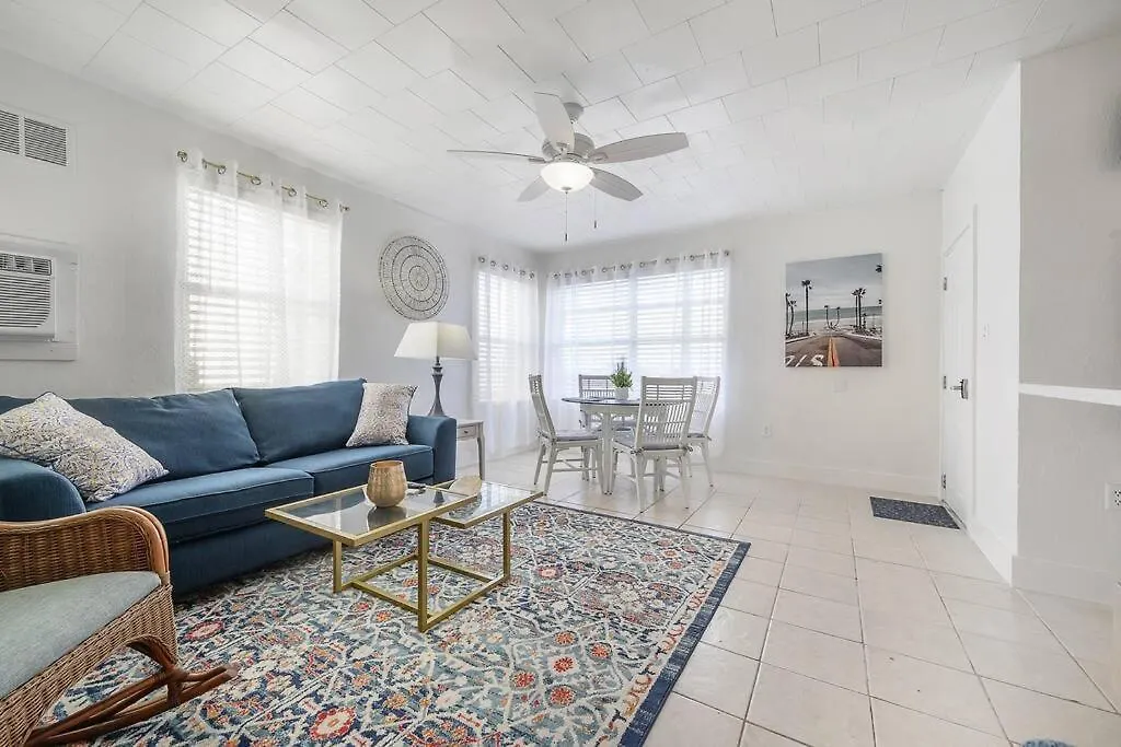Santa Barbara On The Bay Waterfront Apartment Tampa