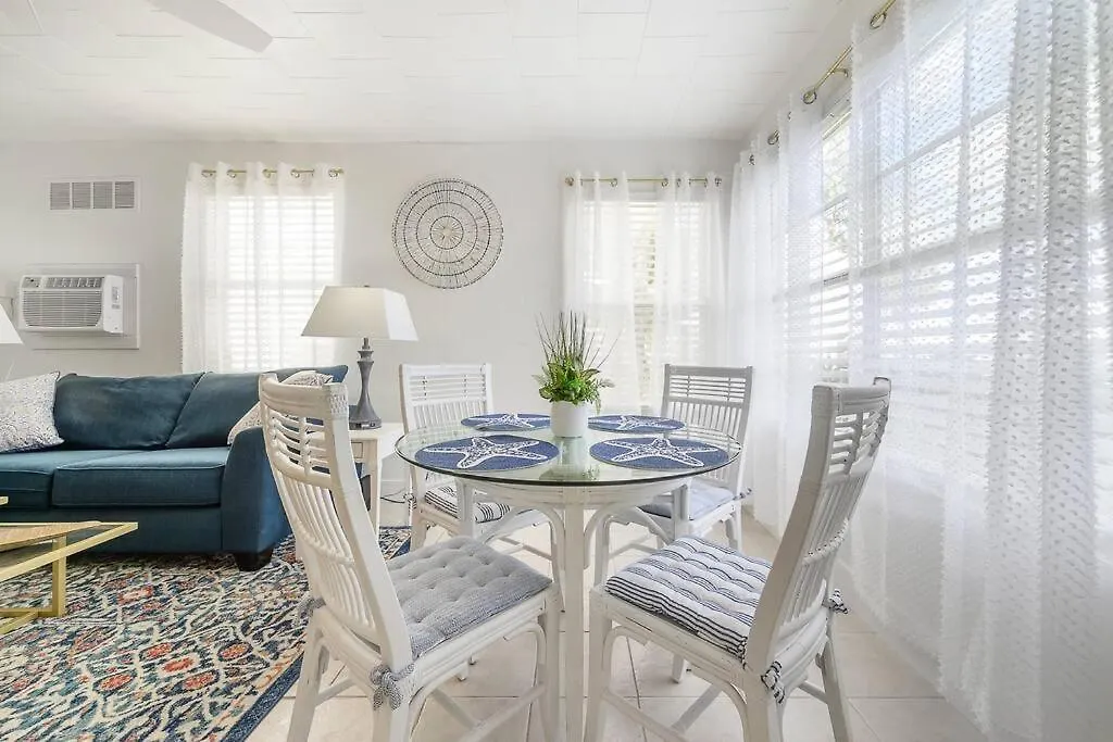 Santa Barbara On The Bay Waterfront Apartment Tampa United States