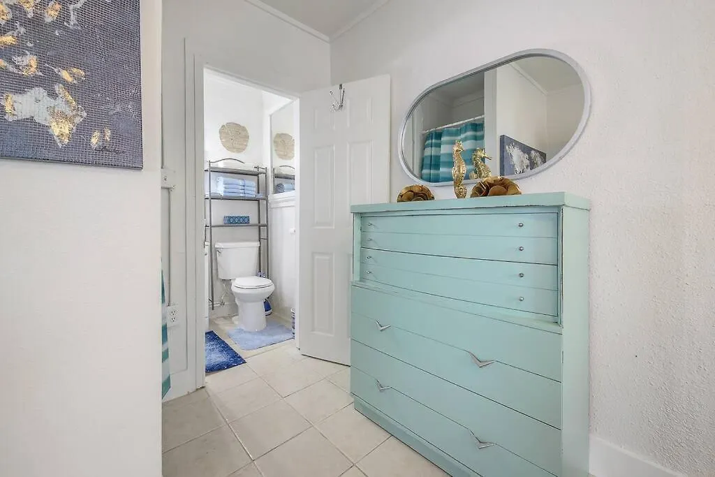 Santa Barbara On The Bay Waterfront Apartment Tampa
